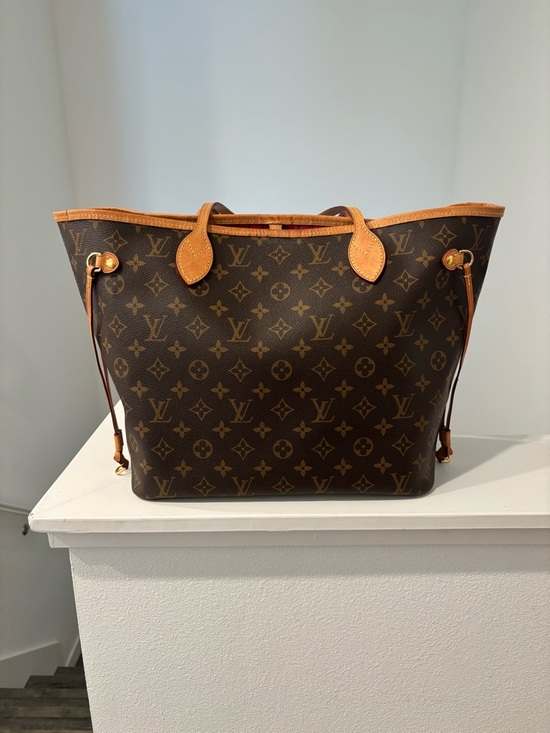 Louis Vuitton Handbags - Louis Vuitton Monogram Neverfull MM Tote in Brown and Tan Fall 2021